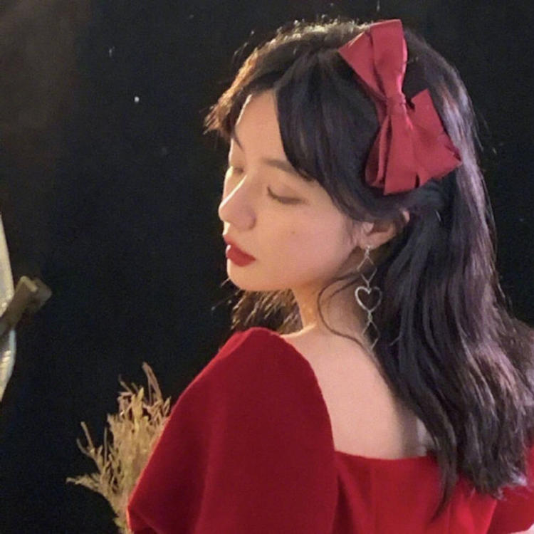 神谷熏（身份：神谷活心流代理师父、女主角） - 韩剧TV高清在线观看 - 线上看视频
